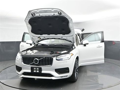 Used 2022 Volvo XC90 T6 Momentum w/ Climate Package image 54