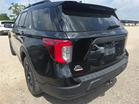 Used 2024 Ford Explorer Timberline w/ Timberline Technology Package AWD/4WD image 2