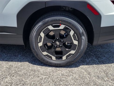 Certified 2025 Hyundai Santa Fe SEL image 4