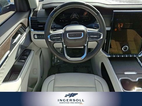 Used 2025 GMC Acadia Denali w/ Super Cruise Package image 16