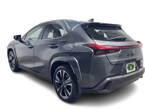 Used 2022 Lexus UX 200 w/ Premium Package image 4