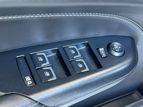 Used 2016 Cadillac SRX Luxury w/ Driver Awareness Package AWD/4WD image 13