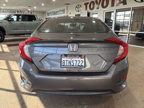 Used 2016 Honda Civic EX image 9