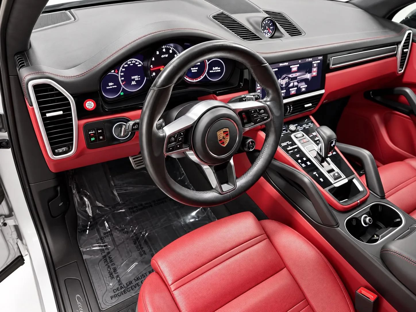 Used 2021 Porsche Cayenne GTS AWD/4WD image 9