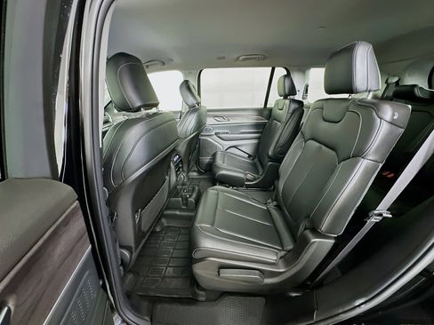 Used 2023 Jeep Grand Cherokee L Limited image 29