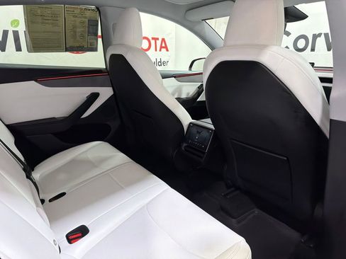 Used 2026 Tesla Model Y AWD image 14