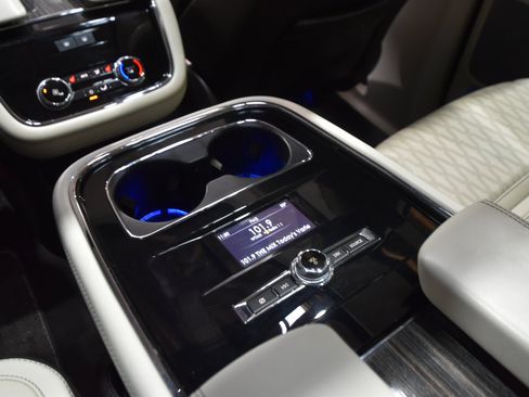 Used 2018 Lincoln Navigator Black Label w/ Cargo Package image 51