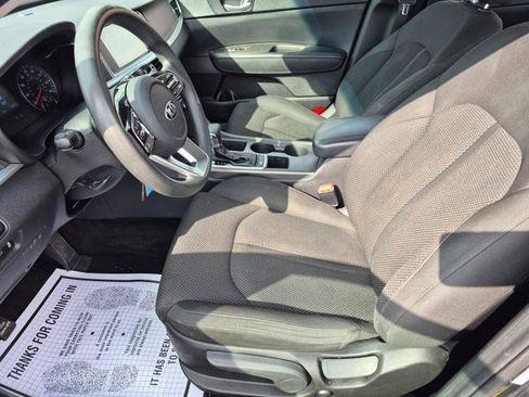 Used 2020 Kia Optima LX image 9