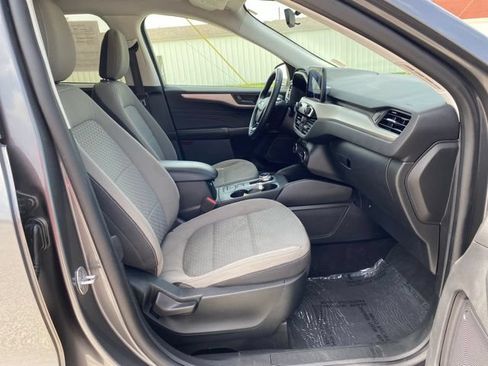 Used 2022 Ford Escape SE w/ SE Sport Appearance Package AWD/4WD image 16