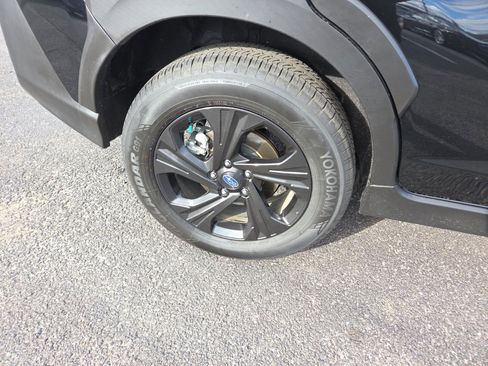 Certified 2025 Subaru Crosstrek 2.0i image 7