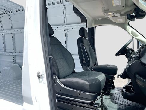 Used 2024 RAM ProMaster 3500 w/ Safety Group FWD image 25