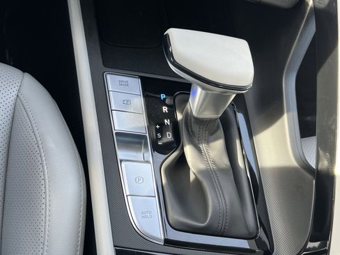 Certified 2025 Hyundai Elantra Limited image 22