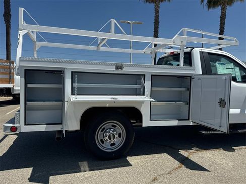 New 2025 Ford F350 XL w/ XL Chrome Package image 28