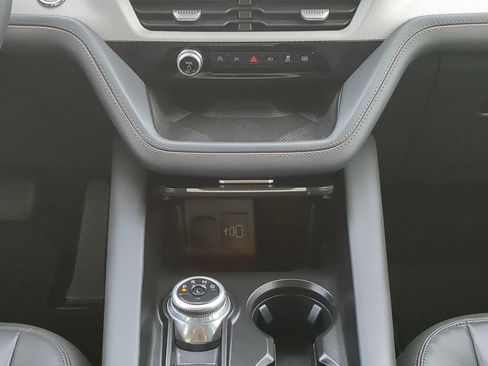 Certified 2025 Ford Explorer Active w/ Active Comfort Package image 17