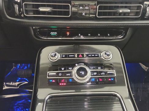 Used 2022 Lincoln Nautilus Reserve w/ Equipment Group 201A image 20