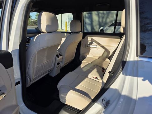 Certified 2025 Mercedes-Benz GLB 250 GLB  250 image 24