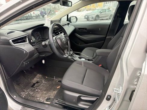 Used 2024 Toyota Corolla LE image 3