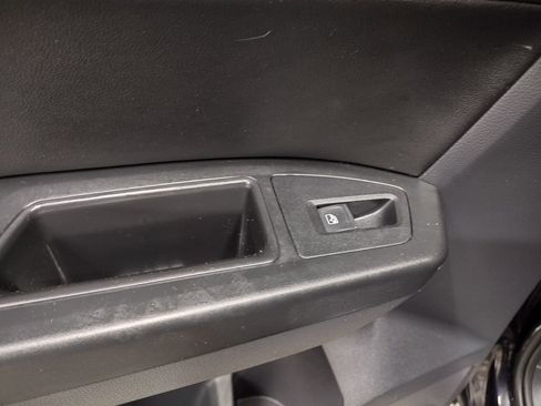 Used 2019 Volkswagen Atlas SE w/ Towing Package image 30