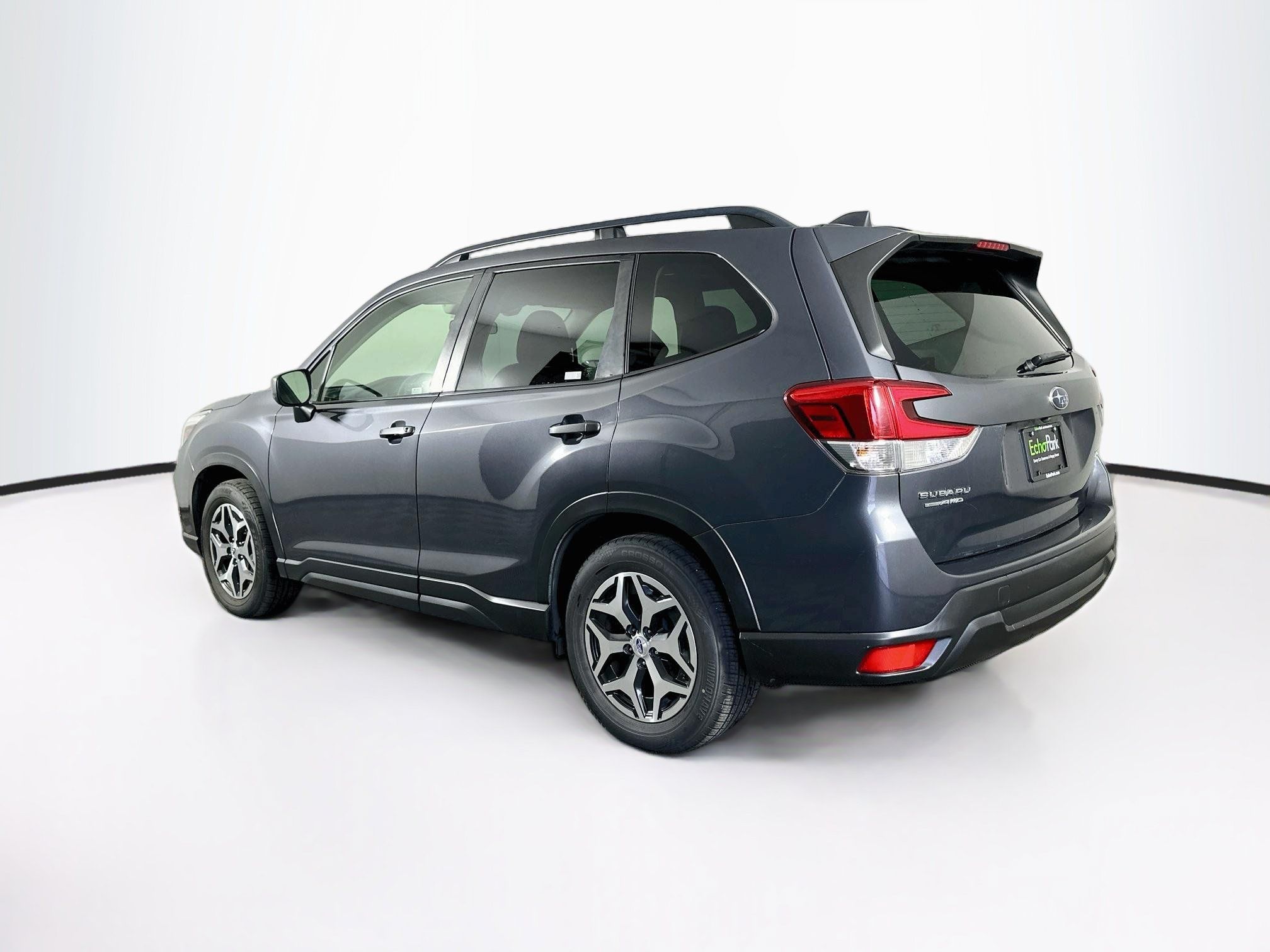 Used 2020 Subaru Forester Premium AWD/4WD image 5