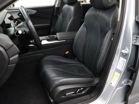 Used 2023 Acura TLX w/ Technology Package image 2