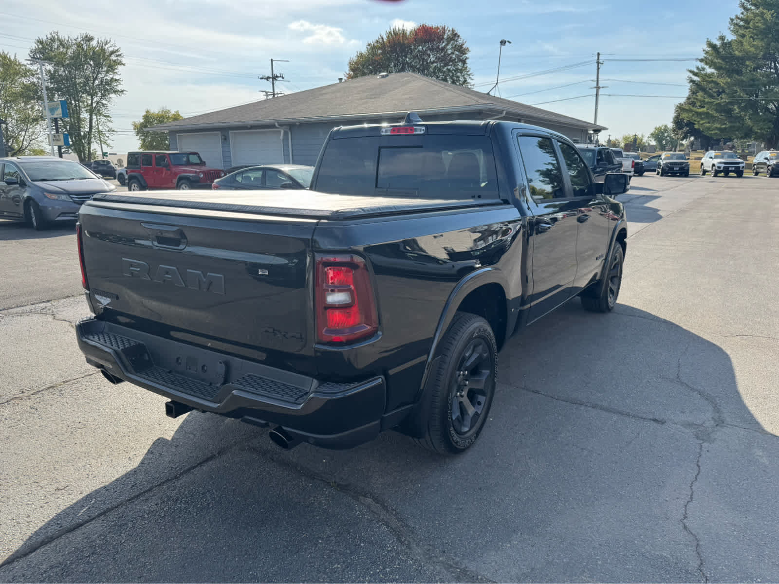Used 2025 RAM 1500 Big Horn AWD/4WD image 4