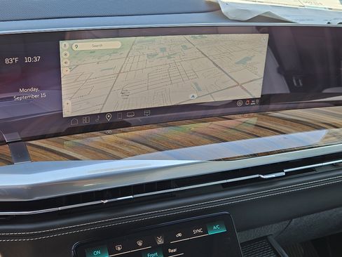 New 2025 Cadillac Escalade Sport Platinum w/ LPO, ONYX Package image 28