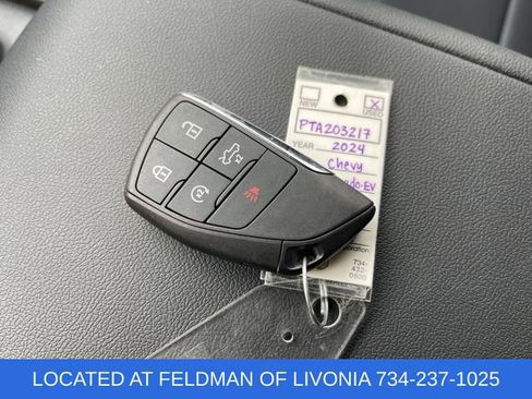 Used 2024 Chevrolet Silverado EV W/T image 33