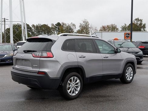 Used 2021 Jeep Cherokee Latitude image 5