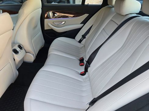Used 2017 Mercedes-Benz E 300 image 14
