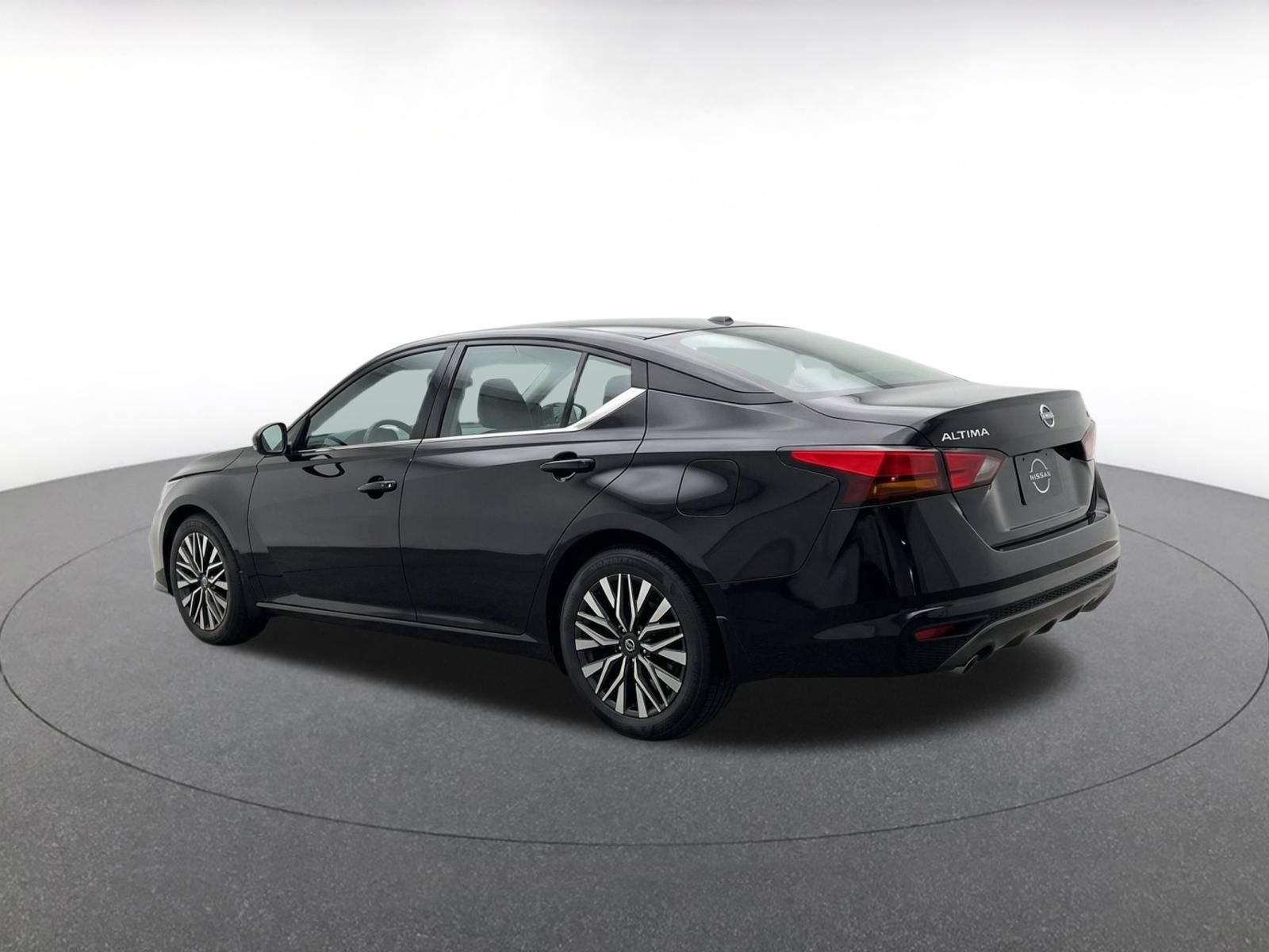 Used 2026 Nissan Altima 2.5 SV FWD image 6