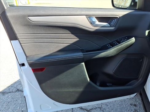 Used 2022 Ford Escape SEL image 14