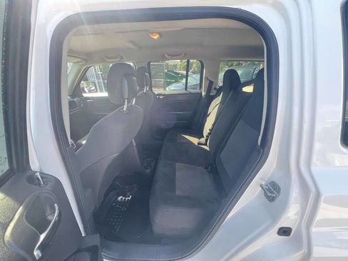 Used 2013 Jeep Patriot Sport w/ PWR Value Group FWD image 3