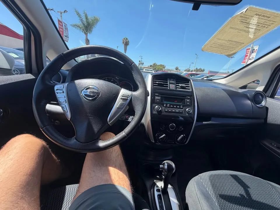 Used 2015 Nissan Versa Note SV FWD image 6