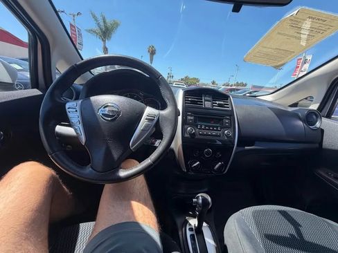 Used 2015 Nissan Versa Note SV FWD image 6