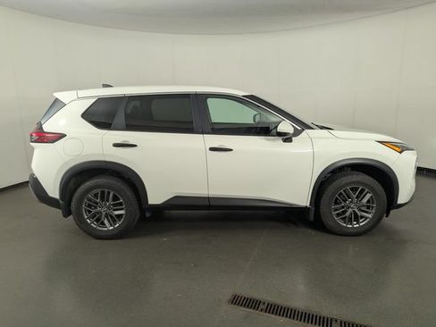 Used 2022 Nissan Rogue S AWD/4WD image 8