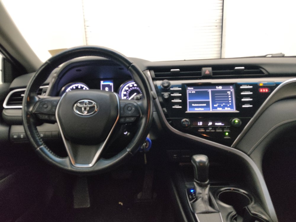 Used 2018 Toyota Camry SE FWD image 22
