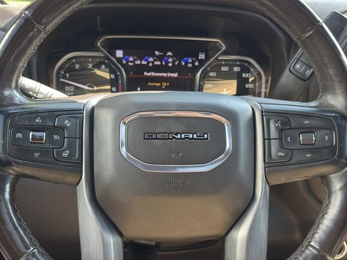 Used 2021 GMC Sierra 1500 Denali w/ Technology Package AWD/4WD image 18