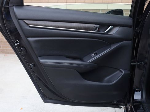 Used 2021 Honda Accord EX-L image 22