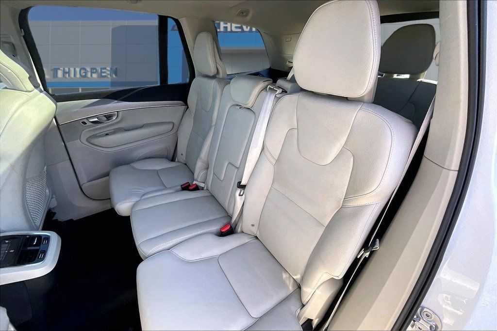 Used 2022 Volvo XC90 T5 Momentum AWD/4WD image 22