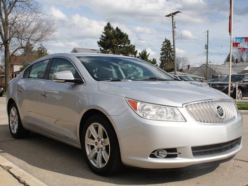 Used 2011 Buick LaCrosse CXL image 4