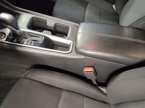 Used 2024 Nissan Sentra SV FWD image 26