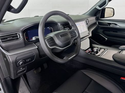 New 2026 Jeep Grand Wagoneer L Limited AWD/4WD image 9