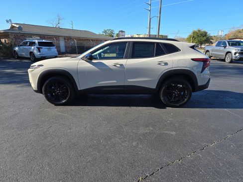 New 2026 Chevrolet Trax ACTIV w/ Driver Confidence Package image 7