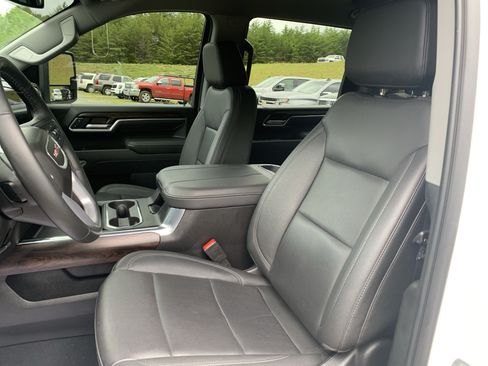 Used 2025 GMC Sierra 2500 SLT w/ SLT Premium Package AWD/4WD image 12