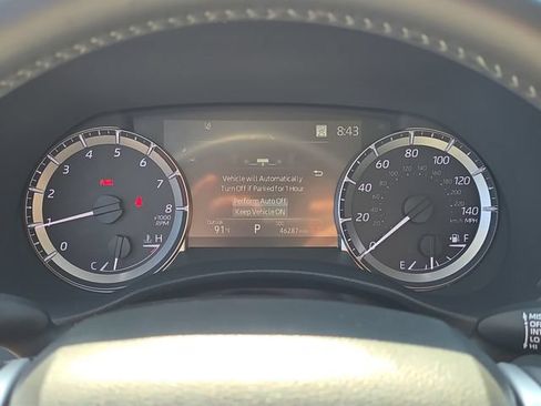 Used 2024 Toyota Highlander XLE AWD/4WD image 35