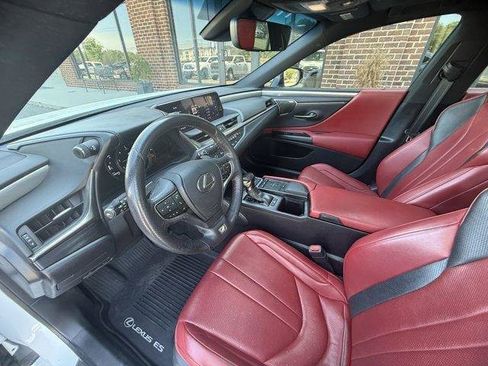 Used 2019 Lexus ES 350 F Sport w/ Accessory Package 2 FWD image 18