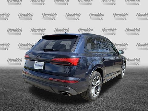 Certified 2025 Audi Q7 2.0T Premium w/ Convenience Plus Package AWD/4WD image 10