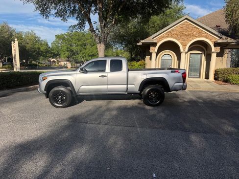 Used 2021 Toyota Tacoma SR w/ SX Package image 1