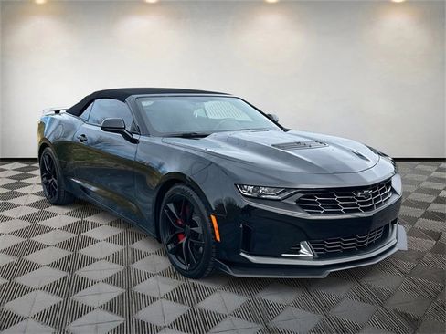 Used 2023 Chevrolet Camaro LT w/ RS Package image 7