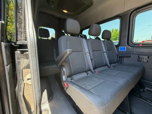 Used 2019 Mercedes-Benz Sprinter 2500 image 16